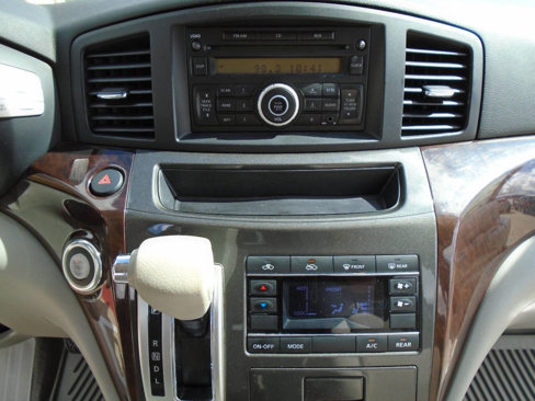 Used 2012 Nissan Quest S image 16