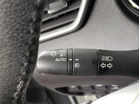 Used 2016 Nissan Rogue SL image 20