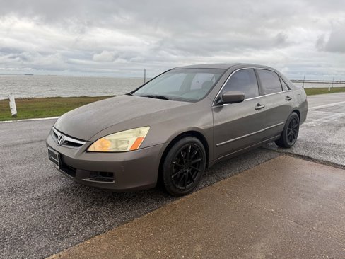 Used 2006 Honda Accord EX image 1