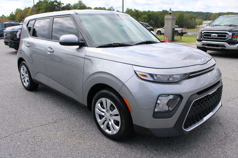 Used 2022 Kia Soul LX image 4