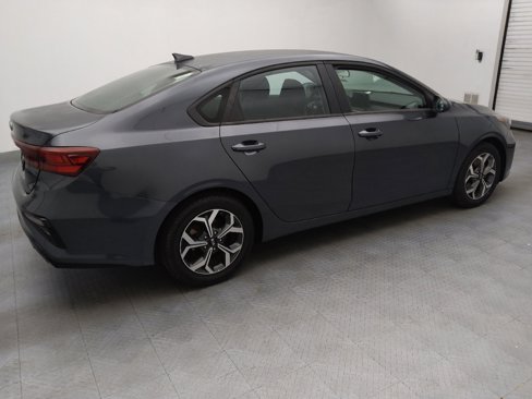Used 2019 Kia Forte LXS image 10