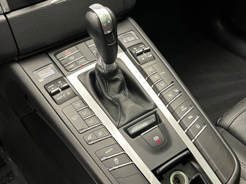 Used 2018 Porsche Macan S image 15