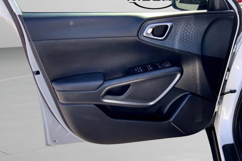 Used 2024 Kia Soul EX image 23