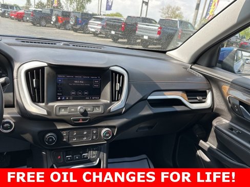 Used 2021 GMC Terrain SLE image 40