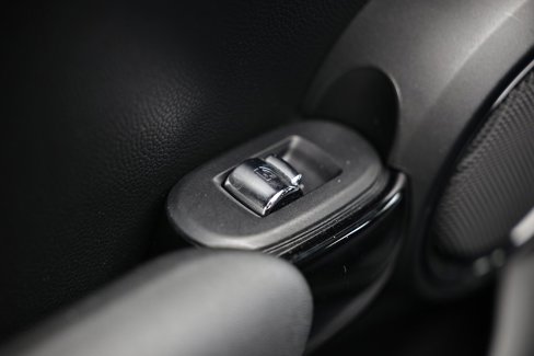 Used 2019 MINI Cooper S image 24