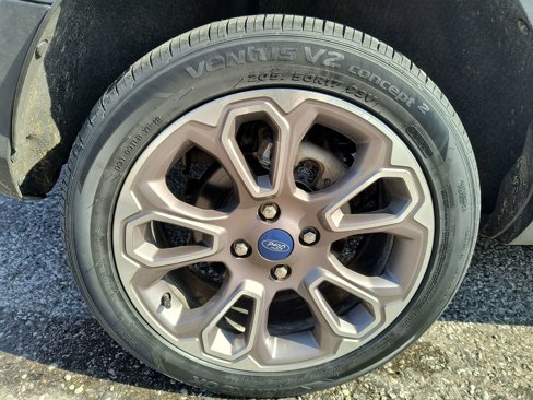 Used 2019 Ford EcoSport Titanium image 10