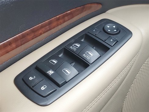 Used 2014 Dodge Durango Limited w/ Premium Group image 19