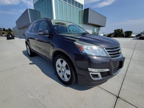 Used 2016 Chevrolet Traverse LT w/ Style and Technology Package image 4