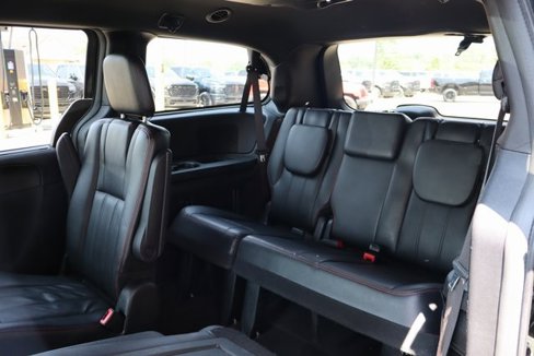 Used 2018 Dodge Grand Caravan GT image 42