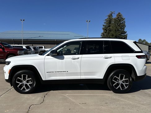 Used 2023 Jeep Grand Cherokee Limited image 6