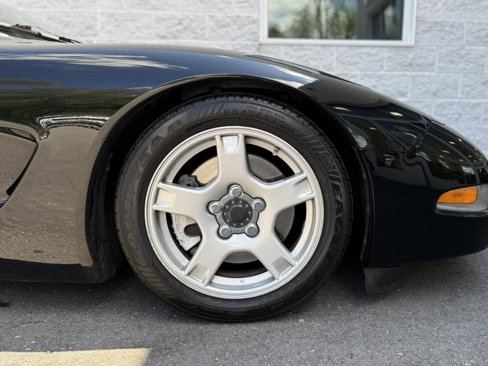 Used 1999 Chevrolet Corvette Convertible w/ Memory Pkg image 40