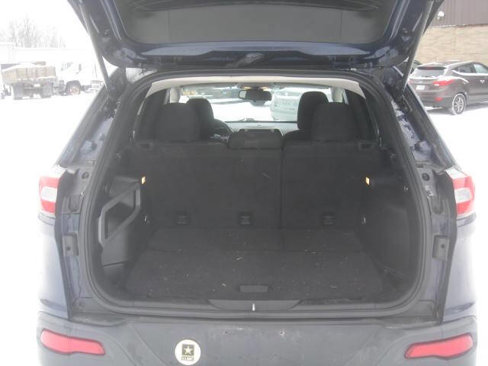 Used 2015 Jeep Cherokee Latitude image 11