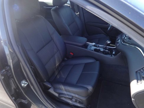 Used 2019 Chevrolet Impala LT w/ LT Convenience Package image 9