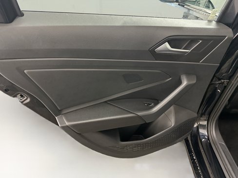 Used 2024 Volkswagen Jetta SE image 27