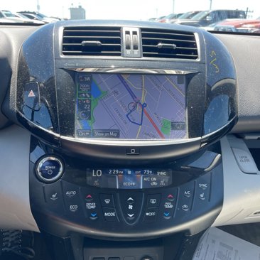 Used 2014 Toyota RAV4 EV image 5