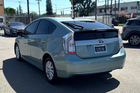 Used 2014 Toyota Prius Plug-In Hybrid image 7
