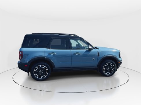 Used 2023 Ford Bronco Sport Outer Banks w/ Tech Package image 9
