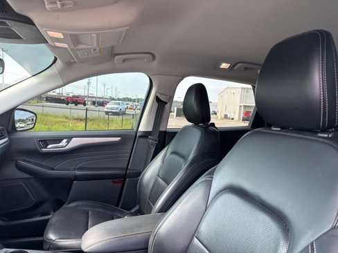 Used 2021 Ford Escape SEL w/ Technology Package image 13