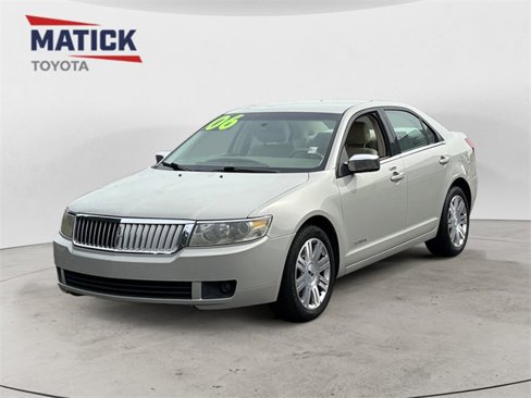 Used 2006 Lincoln Zephyr image 3