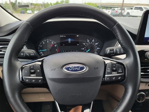 Used 2022 Ford Escape SEL image 12