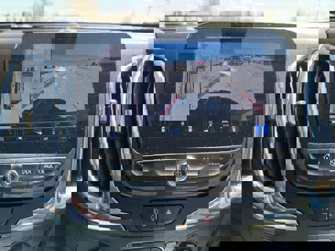 Used 2023 Chevrolet Equinox LT image 33