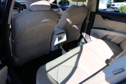 Used 2019 Toyota Camry LE image 24