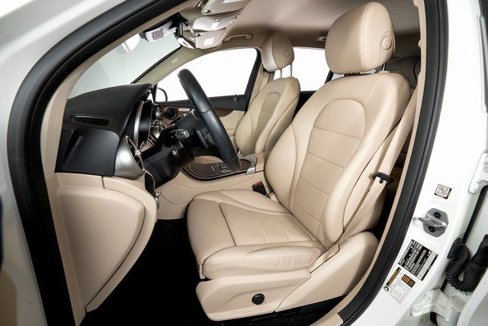 Used 2022 Mercedes-Benz GLC 300 4MATIC w/ Premium Package Lite image 16