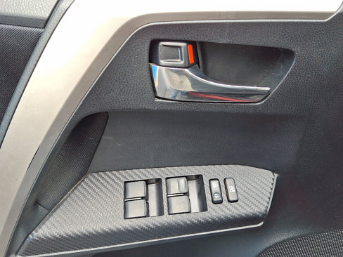 Used 2015 Toyota RAV4 XLE image 12
