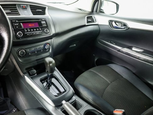 Used 2016 Nissan Sentra S image 29