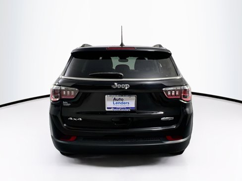 Used 2023 Jeep Compass Latitude image 6