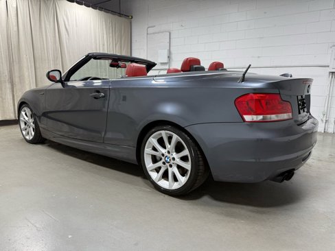 Used 2013 BMW 135i Convertible image 4