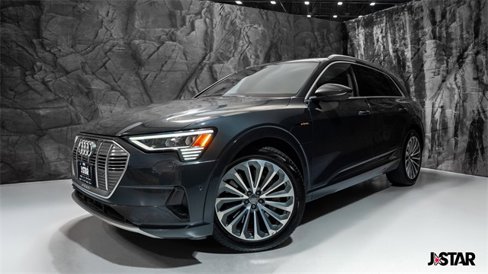 Used 2019 Audi e-tron Prestige w/ Prestige Package image 1