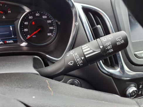 Used 2023 Chevrolet Equinox LT image 29