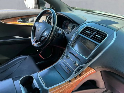 Used 2017 Lincoln MKX Reserve w/ Lincoln MKX Climate Package image 19