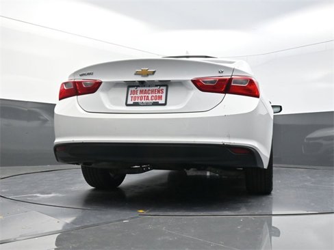 Used 2023 Chevrolet Malibu LT image 32