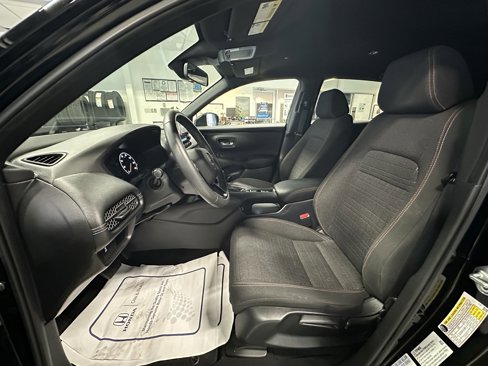 Used 2024 Honda HR-V Sport image 8