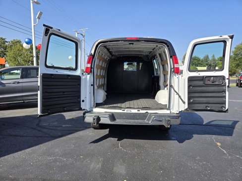 Used 2023 GMC Savana 2500 w/ Driver Convenience Package image 25