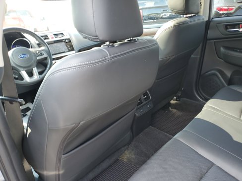 Used 2015 Subaru Outback 2.5i Limited image 10
