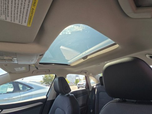New 2025 Volkswagen Jetta SE image 24