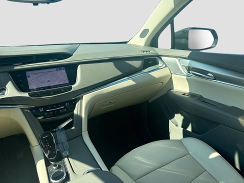 Used 2020 Cadillac XT5 Premium Luxury image 25