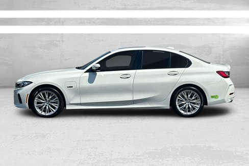 Used 2023 BMW 330e w/ Driving Assistance Package image 7
