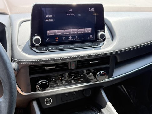 Certified 2023 Nissan Rogue S image 10