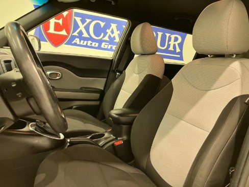 Used 2016 Kia Soul image 29