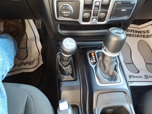 Used 2018 Jeep Wrangler Unlimited Sport S image 14