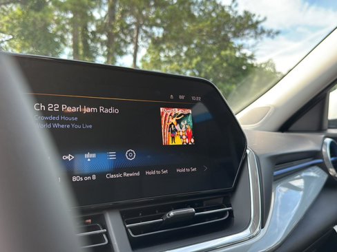 New 2025 Chevrolet Trax LT w/ Driver Confidence Package image 21