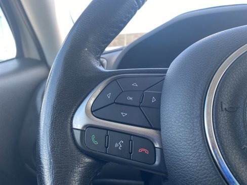 Used 2022 Jeep Renegade Latitude w/ Convenience Group image 22