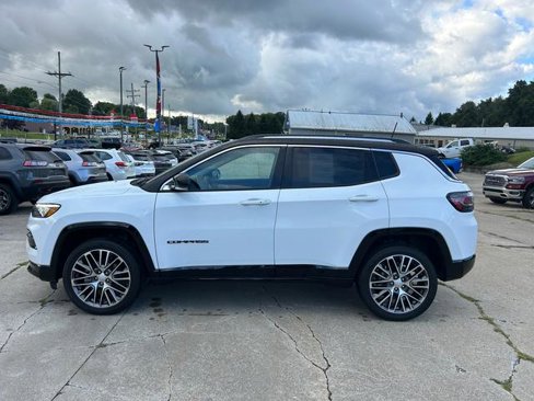 Certified 2022 Jeep Compass Limited w/ Elite Group image 6