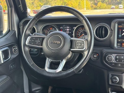 Used 2019 Jeep Wrangler Unlimited Sahara image 15