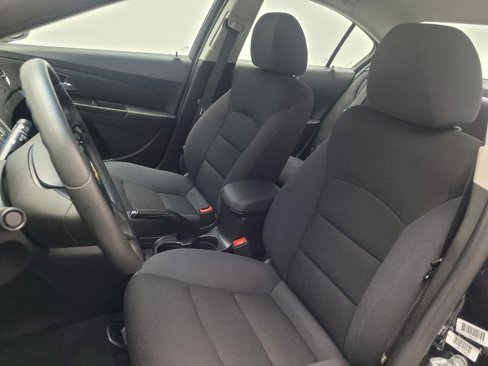 Used 2015 Chevrolet Cruze LT image 17
