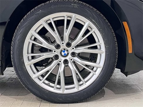 Used 2023 BMW 330i xDrive Sedan w/ Driving Assistance Package image 16